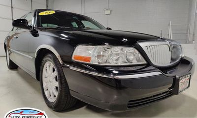 2008 Lincoln Town CAR Signature Limited