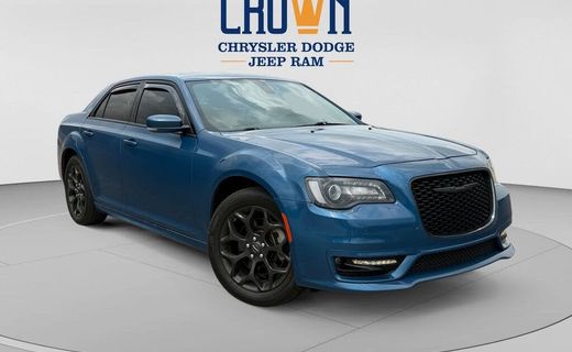 2023 Chrysler 300 Touring L