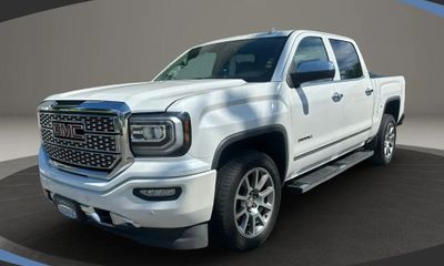 2017 GMC Sierra Denali