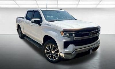 2023 Chevrolet Silverado LT