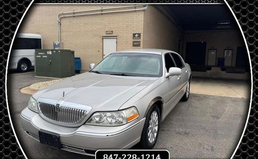 2007 Lincoln Town CAR Signature