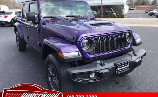 2026 Jeep Gladiator Sport