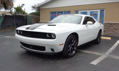 2019 Dodge Challenger SXT