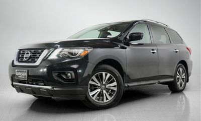 2017 Nissan Pathfinder S