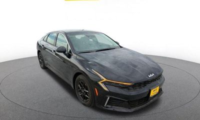 2025 Kia K5 LXS