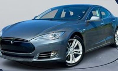 2014 Tesla Model S P85