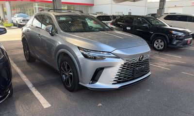 2023 Lexus RX 350H