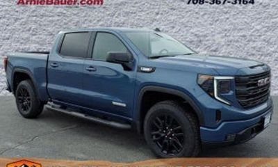 2024 GMC Sierra Elevation