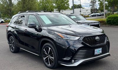 2021 Toyota Highlander XSE NAV JBL
