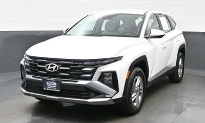 2025 Hyundai Tucson SE