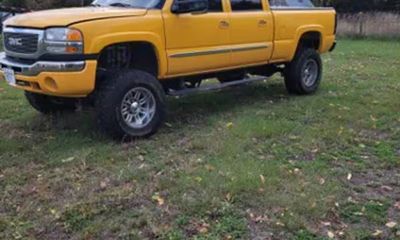 2005 GMC Sierra SLE