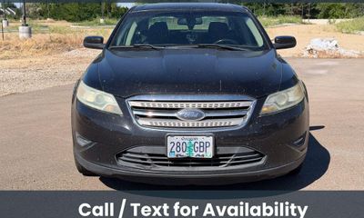 2010 Ford Taurus SEL