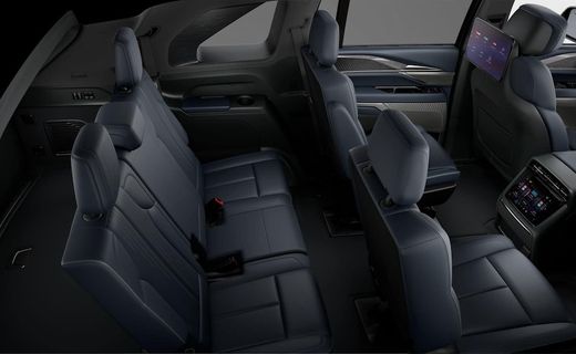 2026 Cadillac Escalade IQ Luxury 2