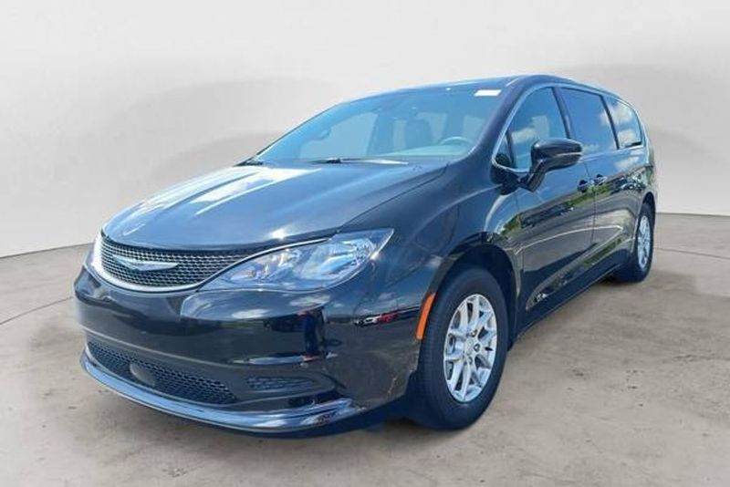 2025 Chrysler Voyager — a typically priced live listing