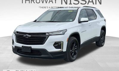 2023 Chevrolet Traverse LT