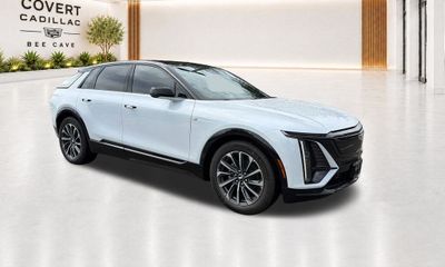 2026 Cadillac Lyriq Premium Sport