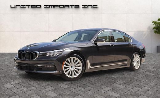 2018 BMW 740I