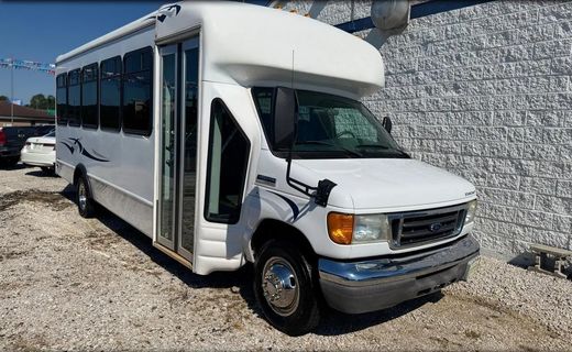 2007 Ford E-450