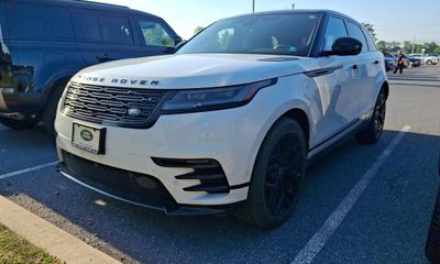 2024 Land Rover Range Velar P250 Dynamic SE