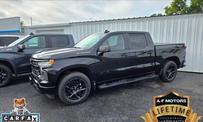 2024 Chevrolet Silverado RST