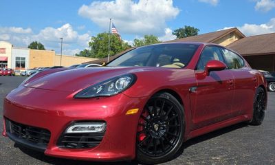 2013 Porsche Panamera GTS