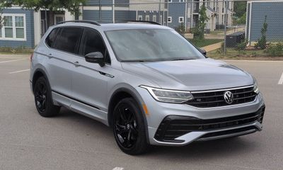2023 Volkswagen Tiguan SE R Line