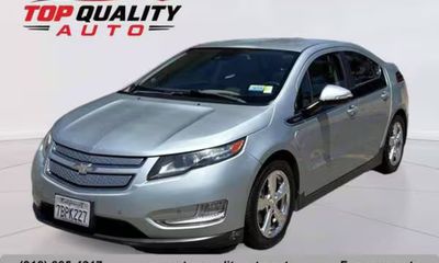 2013 Chevrolet Volt Premium