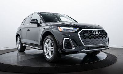 2024 Audi Q5 E S Line Quattro