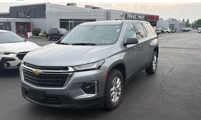 2023 Chevrolet Traverse LS