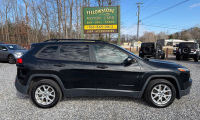 2016 Jeep Cherokee Sport