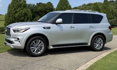 2019 Infiniti QX80 Luxe