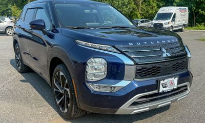 2024 Mitsubishi Outlander