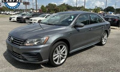 2016 Volkswagen Passat 1 8T SE