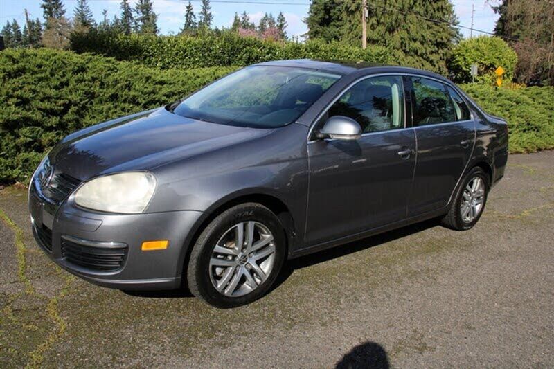 2005 Volkswagen Jetta — a typically priced live listing