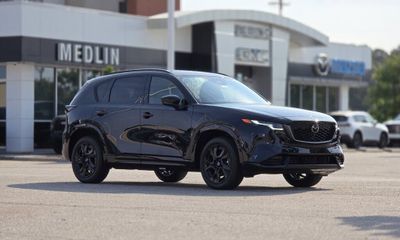 2026 Mazda CX-5 Premium Plus