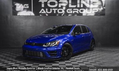 2016 Volkswagen Golf R Base W DCC