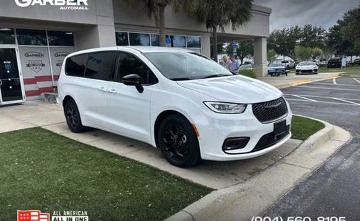 2024 Chrysler Pacifica Select
