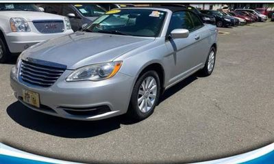 2011 Chrysler 200