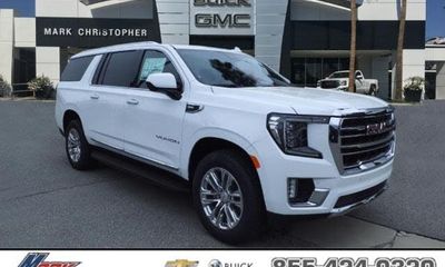 2023 GMC Yukon XL SLT