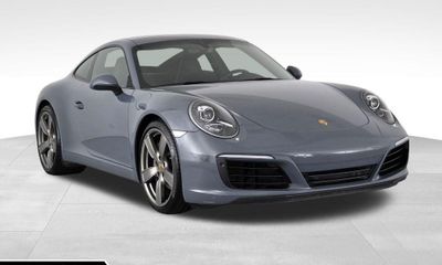 2017 Porsche 911 Carrera 4
