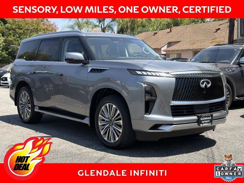 2025 Infiniti QX80 — a typically priced live listing