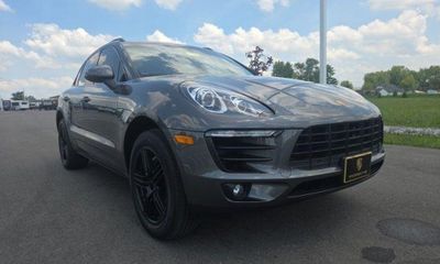 2016 Porsche Macan S