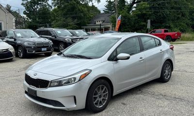 2017 Kia Forte LX Base