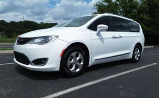 2017 Chrysler Pacifica Touring L Plus
