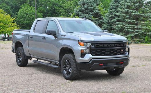 2023 Chevrolet Silverado Trail Boss Custom