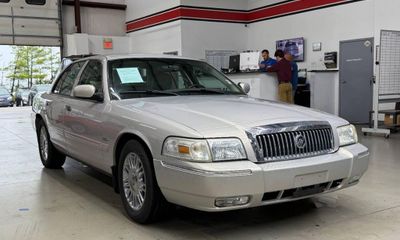 2010 Mercury Grand Marquis LS
