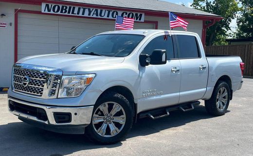 2018 Nissan Titan SV