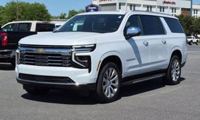 2026 Chevrolet Suburban RST