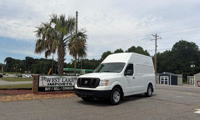 2021 Nissan NV SV V6