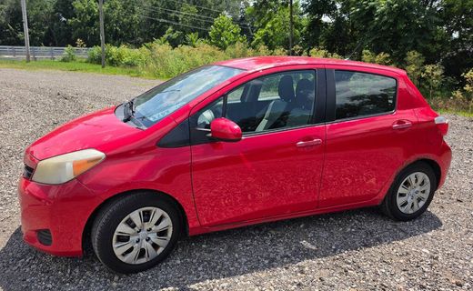 2012 Toyota Yaris LE